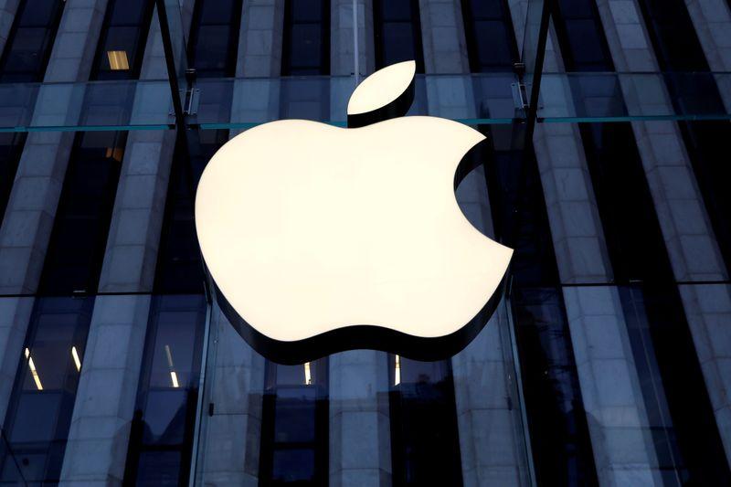 Apple bị kiện vì AirPods làm thủng màng nhĩ một cậu bé 12 tuổi (Nguồn: Internet)