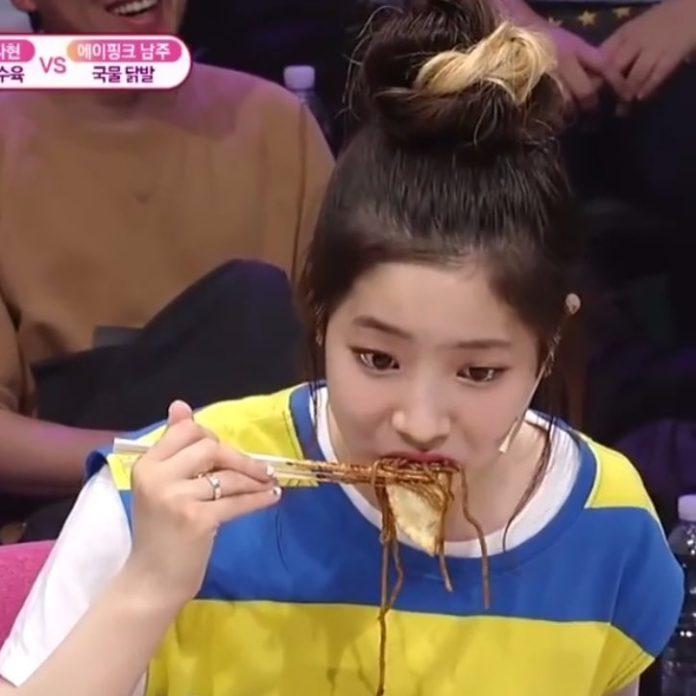 Dahyun (TWICE) thần tượng khiến chúng ta thèm ăn Jajangmyeon. (Nguồn: Internet)