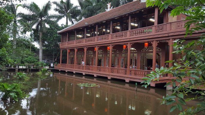 Không gian bên ngoài của nhà hàng. (Ảnh: Internet)