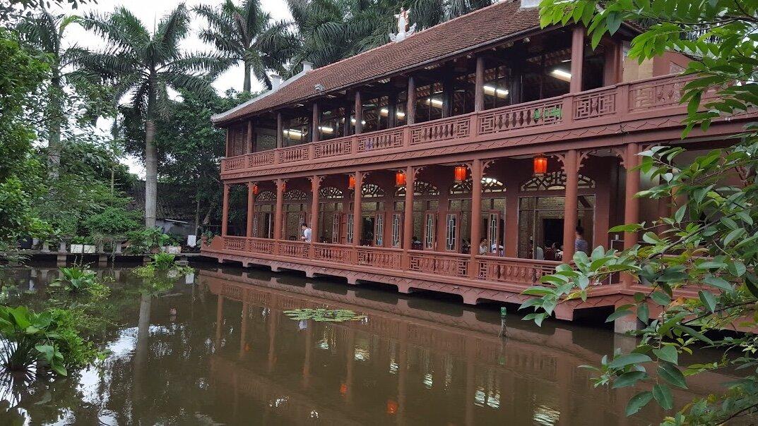 Không gian bên ngoài của nhà hàng. (Ảnh: Internet)