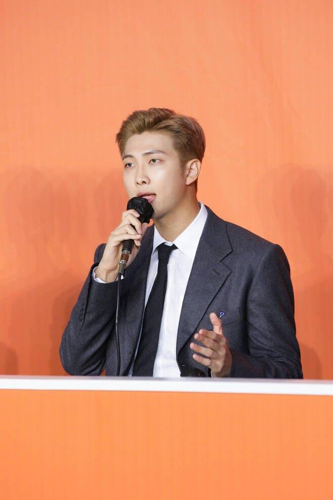 BTS RM nói về Asian Hate trong họp báo ra mắt PTD (ảnh: Internet)