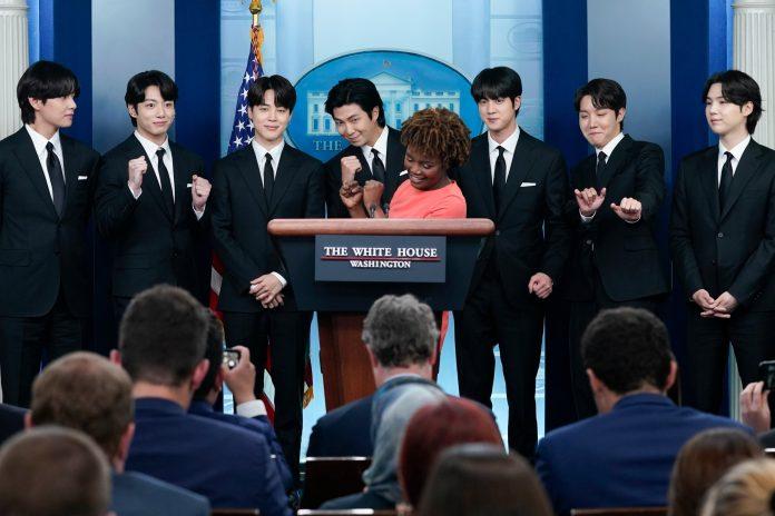 Cư dân mạng Hàn đang "nổ mũi" tự hào về sự xuất của BTS trong cuộc gặp mặt lịch sử với Tổng thống Joe Biden (Nguồn: Internet)