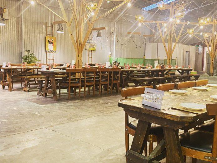 Top 10 quán nhậu ngon, sạch, đẹp ở Đà Lạt: Địa điểm lý tưởng để chill Barn House BBQ Beer Đà Lạt Fungi Chingu Chợ Đêm gia đình Khap Bun Kha lẩu bò Lẩu gà lá é Tao Ngộ nhà hàng Nhà hàng The May Quán 33 ốc nhồi thịt quán ăn Quán ăn gia đình bia lạnh Tuyền Quán ăn Hải mập Quán Gió quán nhậu quán nhậu đà lạt Quán Xưa Lẩu bò Atiso thông tin Top 10