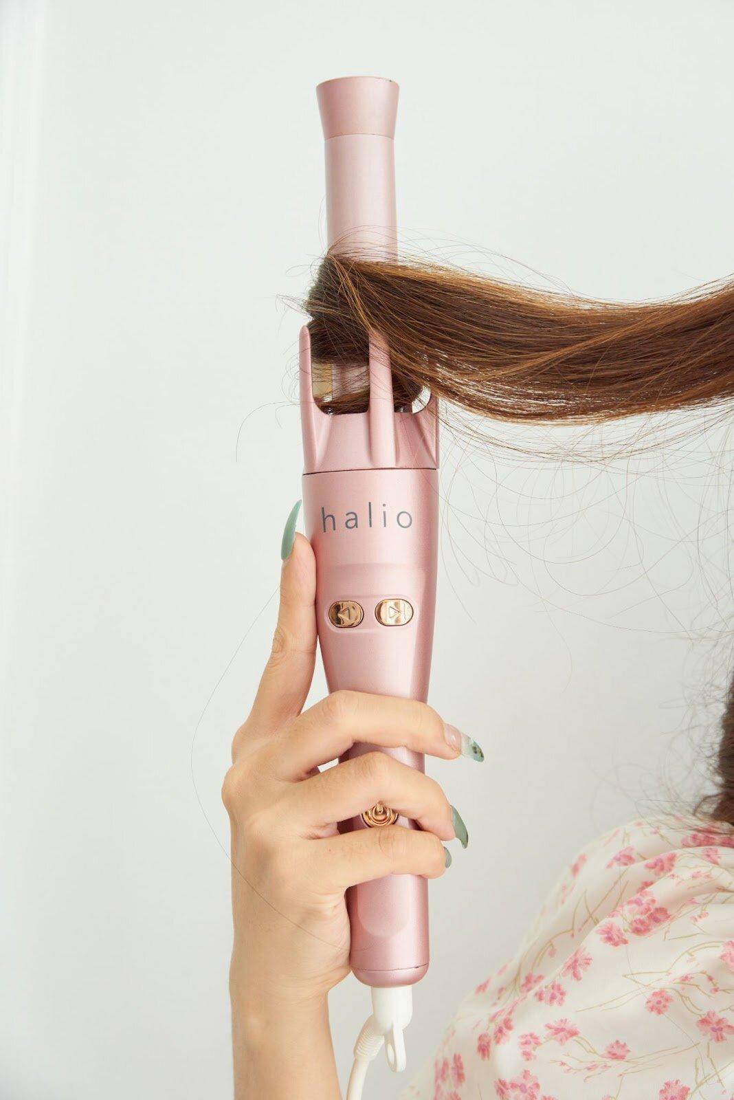 Máy uốn tóc tự xoay Halio giúp bạn dễ dàng tạo kiểu tóc. (Nguồn: Internet)
