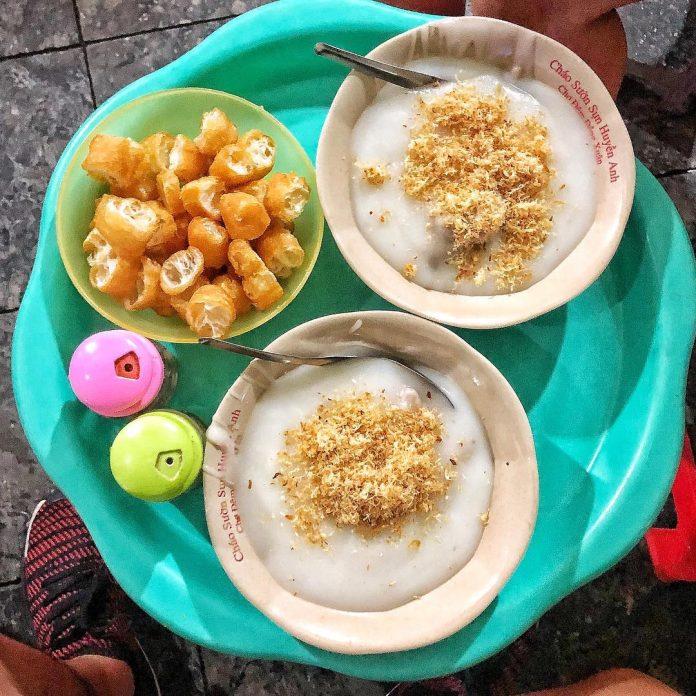 Bát cháo sườn sánh mịn và đặc quánh là món ăn của người dân Hà Nội (nguồn: internet)