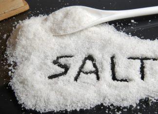 Ăn nhiều muối có hại cho người bệnh tiểu đường như thế nào? Nên ăn bao nhiêu là đủ?