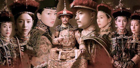 Hậu Cung Như Ý Truyện: Tra Long không có vợ mà có bác sĩ, giáo viên và bà cố nội Hậu cung Như Ý truyện