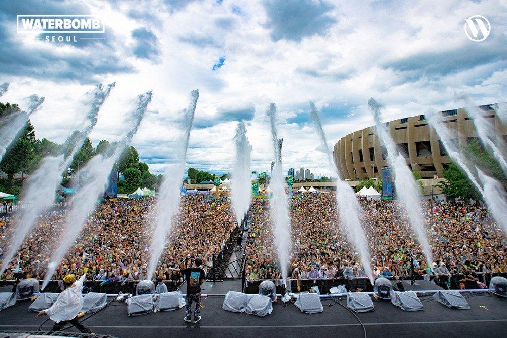 Jay Park tạm dừng màn trình diễn tại Daegu Waterbomb Festival sau khi