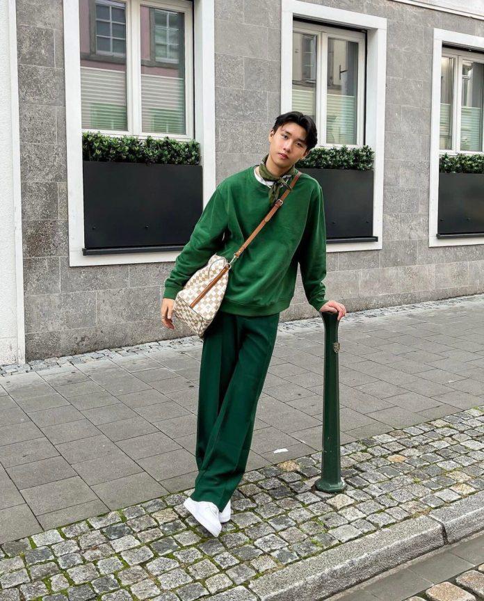 Nổi "bần bật" với outfit nguyên cây xanh lá (Nguồn: IG thvmxxs)