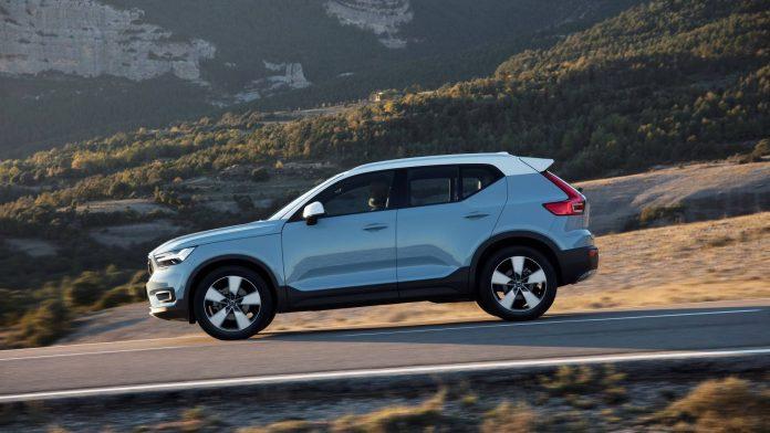 Mặt bên Volvo XC40 (Ảnh: Internet)