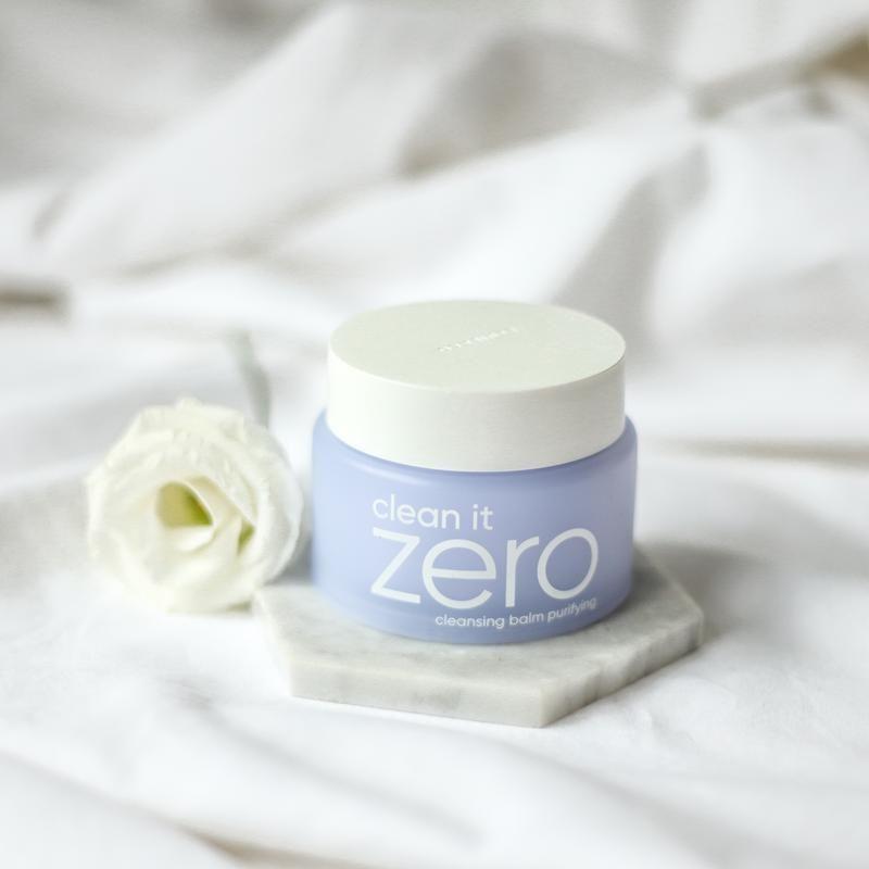 Sáp tẩy trang Banila Co Clean It Zero Cleansing Balm Purifying làm sạch da dịu nhẹ, giữ da ẩm mượt tự nhiên (ảnh: internet)