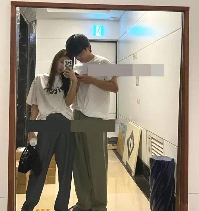 Bức ảnh được cho là Jennie và V hẹn họ tại căn hộ của V. (ảnh: Internet)