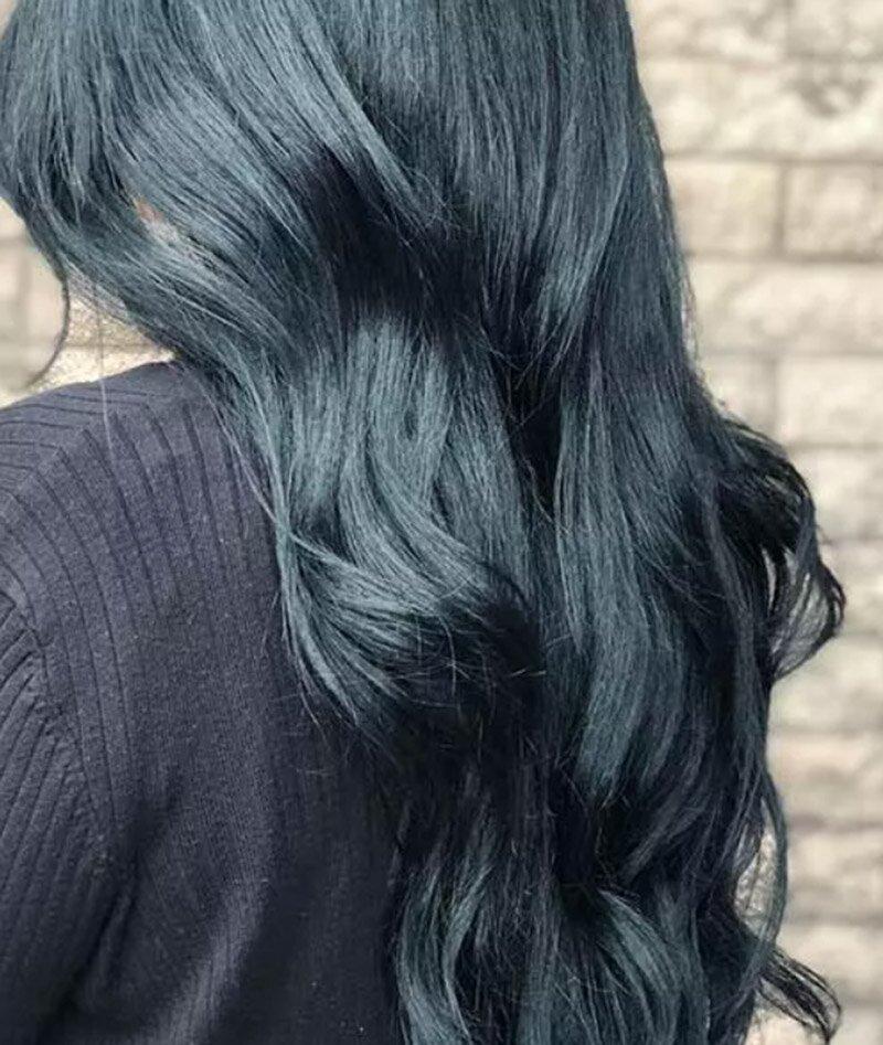 Giải đáp: Nhuộm màu xanh than có cần tẩy tóc không?