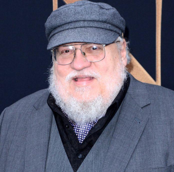 George R. R. Martin gần như đã làm việc trong Star Trek.