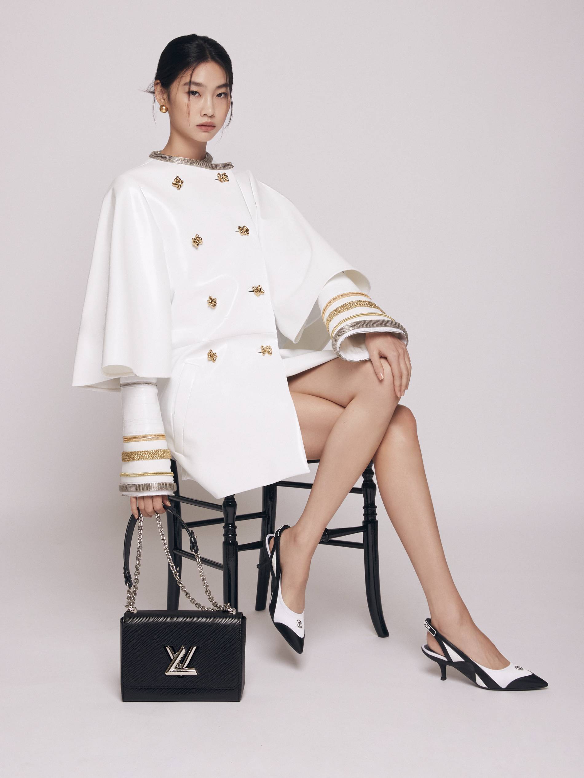 Jung Ho Yeon mang phong thái người mẫu rất rõ nét (ảnh: Internet)