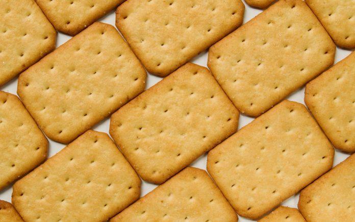 Bánh quy giòn chứa nhiều chất béo và natri không tốt cho sức khỏe (Ảnh: Internet)