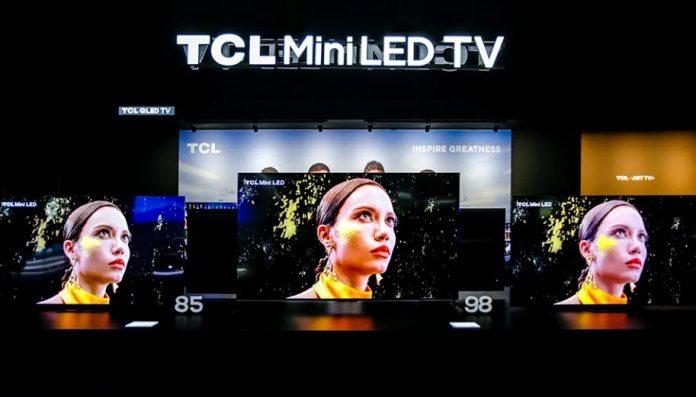 TV khổng lồ 98 inch của TCL (Ảnh: Internet)