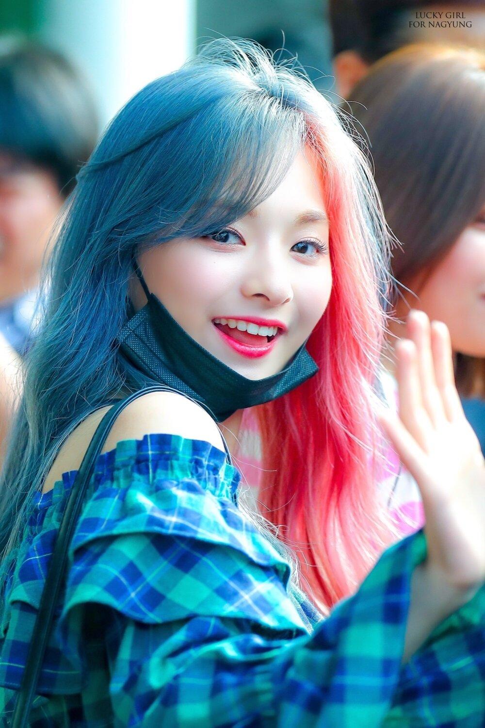 12 màu tóc nhuộm cháy phố nhất của idol KPOP, bạn có dám thử không ...