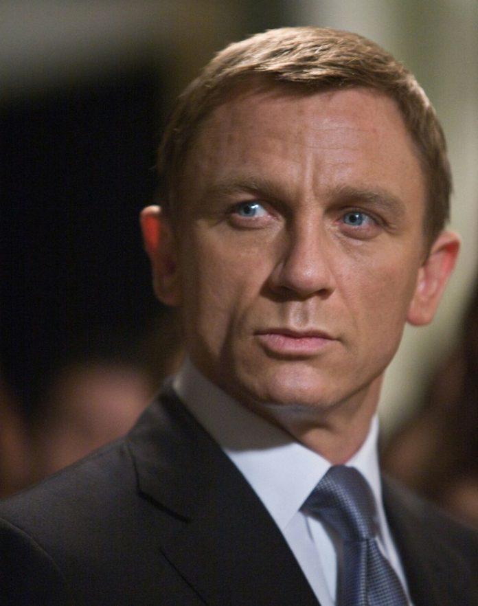 Daniel Craig