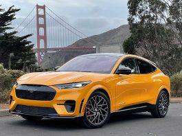 Xe điện Ford Mustang Mach-E 2022 (Ảnh: Internet)