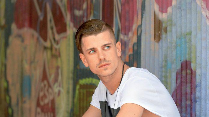 Anze Skrube, biên đạo gốc của "Say My Name" (Ảnh: Internet)