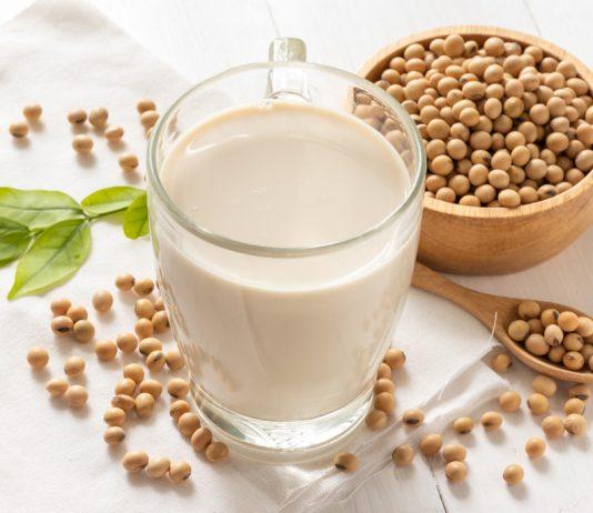 Nam giới dùng đậu nành thường xuyên có sao không? (Ảnh: Internet)