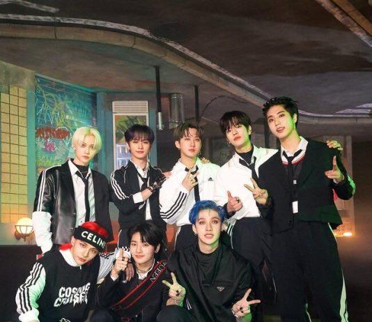 Full album tiếng Nhật của Stray Kids đứng đầu Bảng xếp hạng album hàng tháng của Oricon STRAYKIDS (Nguồn: Pinterest)