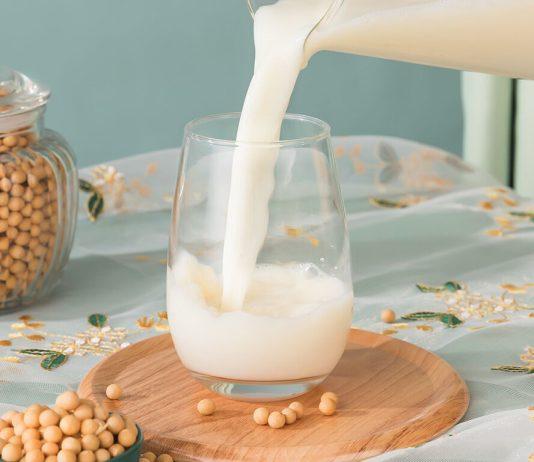 Có thể uống sữa thực vật thay cho sữa bò được không? Có thể uống sữa thực vật thay cho sữa bò được không? (Nguồn: Internet)