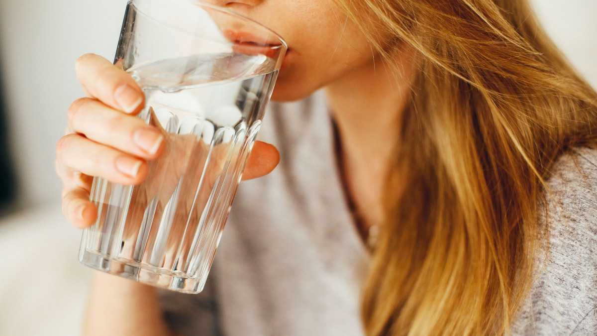 Uống nhiều nước giúp thận khỏe mạnh (Nguồn: Internet).