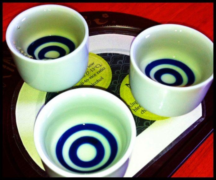 Uống rượu sake ở Saij (Nguồn: japantravel)