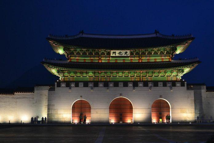 Cổng Gwanghwamun - Nguồn: Internet