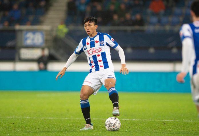 Những màn trình diễn ấn tượng tại Asian Cup 2019 giúp Văn Hậu có được bản hợp đồng cho mượn trí giá nhất Việt Nam lúc bấy giờ cho câu lạc bộ Heerenveen của Hà Lan (Ảnh: Internet)