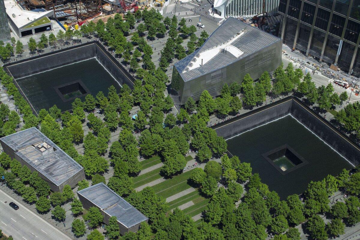 Toàn cảnh bảo tàng và khu tưởng niệm 11/9 tại New York (Ảnh: Internet).
