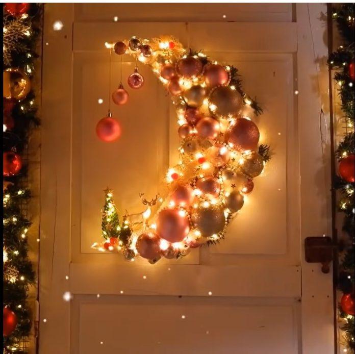 Bảng treo cửa hình mặt trăng lấp lánh mùa Giáng Sinh (Nguồn: YouTube DIY BIGBOOM)