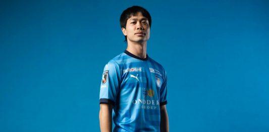 Công Phượng nhận lời khen từ HLV Yokohama FC