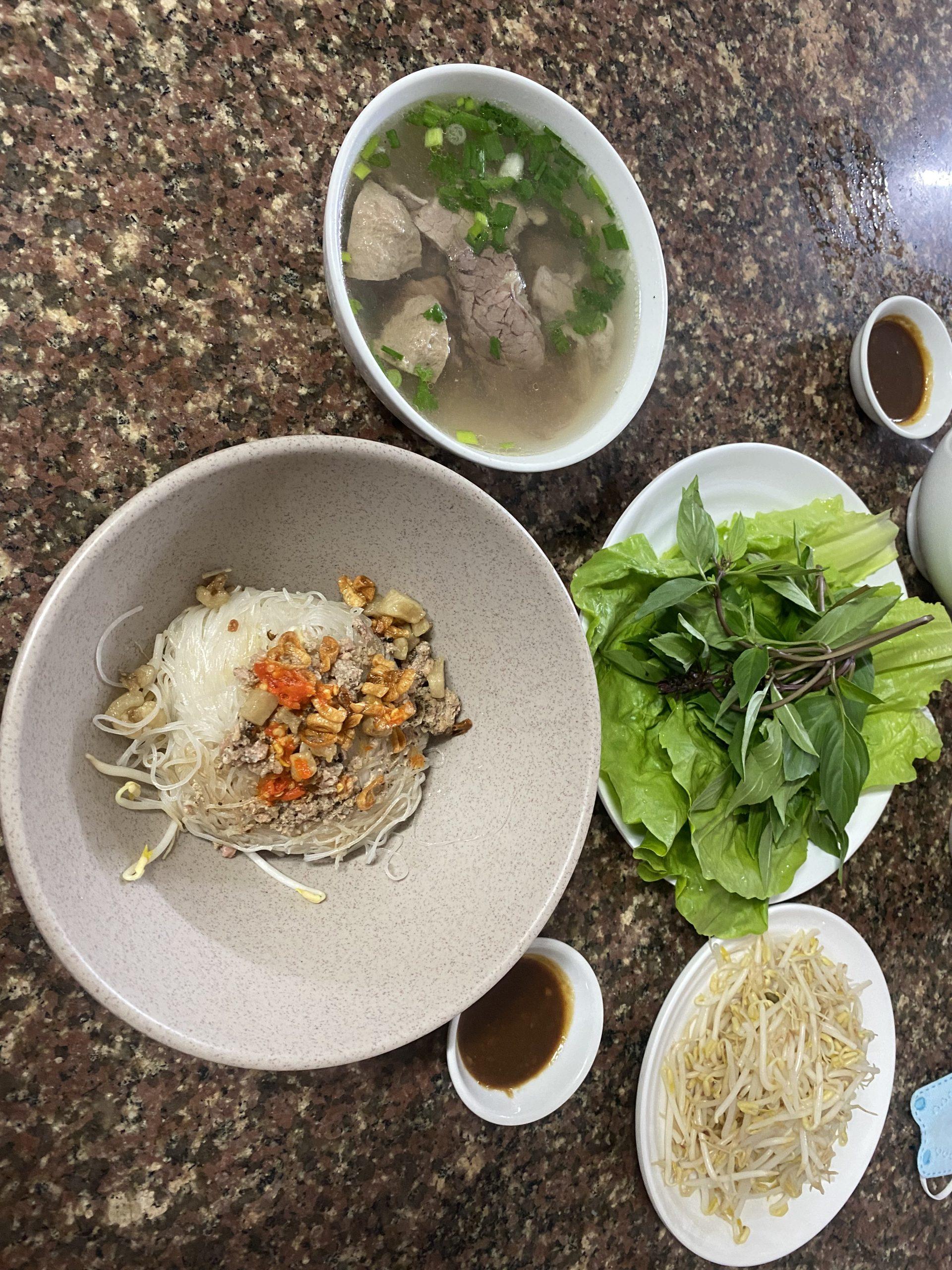 Món phở khô. (Ảnh: Kim Cúc)