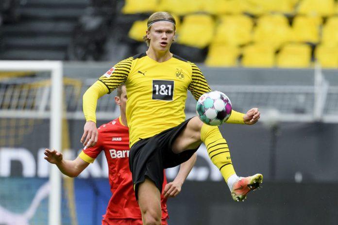 Erling Haaland nổi tiếng khắp châu Âu khi đang chơi cho Dortmund tại Bundesliga và Champions League (Ảnh: Internet)