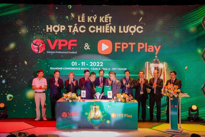 Giải Vô địch Quốc gia Night Wolf 2023 (Night Wolf V-League - 2023) là mùa giải đầu tiên FPT Play bắt tay cùng Công ty Cổ phần bóng đá chuyên nghiệp Việt Nam (VPF) tổ chức (Ảnh: Internet)