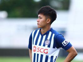 Lê Minh Bình từng nhiều lần tập trung vào đội U19 Việt Nam dưới thời HLV Hoàng Anh Tuấn và Nguyễn Quốc Tuấn