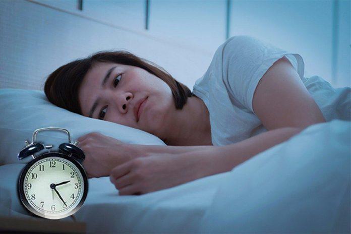 Chữa mất ngủ bằng các liệu pháp thiên nhiên sẽ tránh được nhiều tác dụng phụ (Ảnh: Internet)