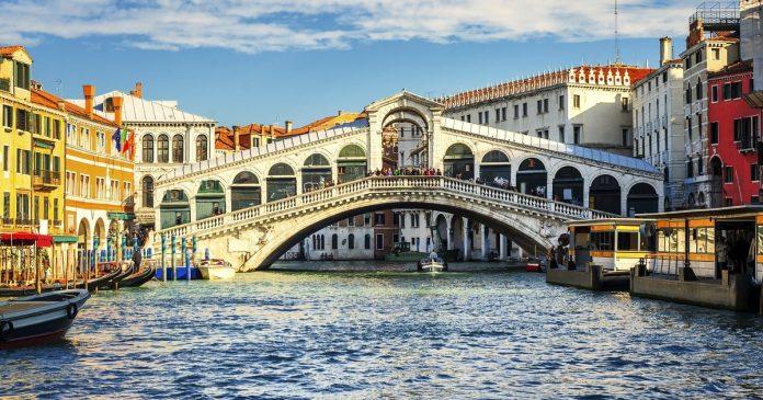 Cầu Rialto, Venice - Nguồn: Internet
