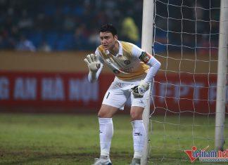 Trận thua đậm nhất trong sự nghiệp của Văn Lâm