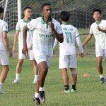 Tiền đạo Đinh Hoàng Max gia nhập CLB Bình Thuận