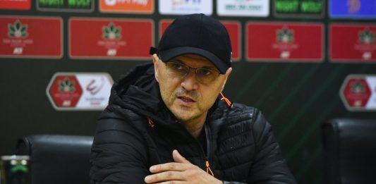 HLV Hà Nội FC phàn nàn với công tác trọng tài