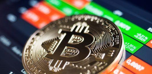 Đào Bitcoin và mua bán Bitcoin, cách nào đem lại nhiều lợi nhuận và ít rủi ro hơn? Giao dịch tiền điện tử nhiều lợi nhuận nhưng cũng không ít rủi ro (Ảnh: Internet)