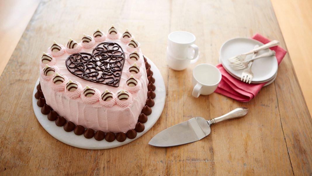 Bánh kem cho ngày Valentine (Ảnh: Internet)