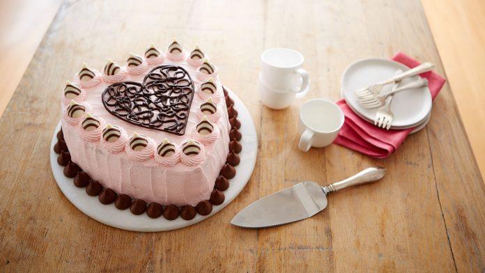 Bánh kem cho ngày Valentine (Ảnh: Internet)