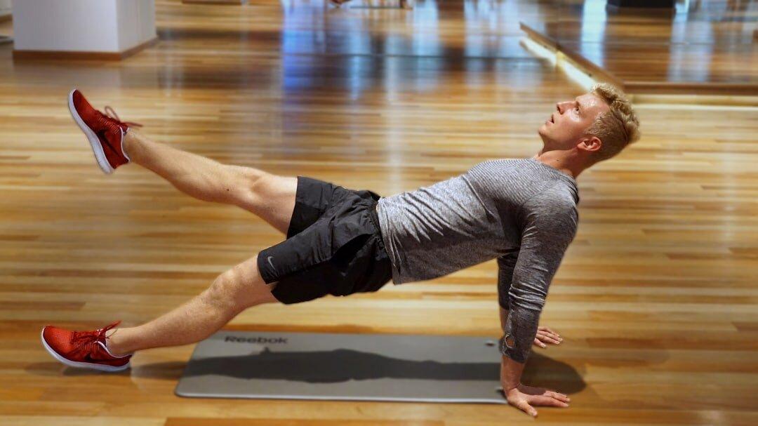 Động tác Plank ngược nhấc chân (Ảnh: Internet)