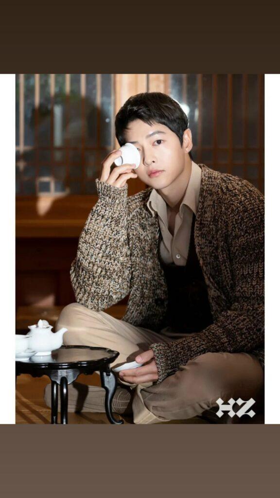 Mới đây, Song Joong Ki đã có buổi chụp họa báo và thực hiện phỏng vấn cho tạp chí GQ Korea số tháng 3