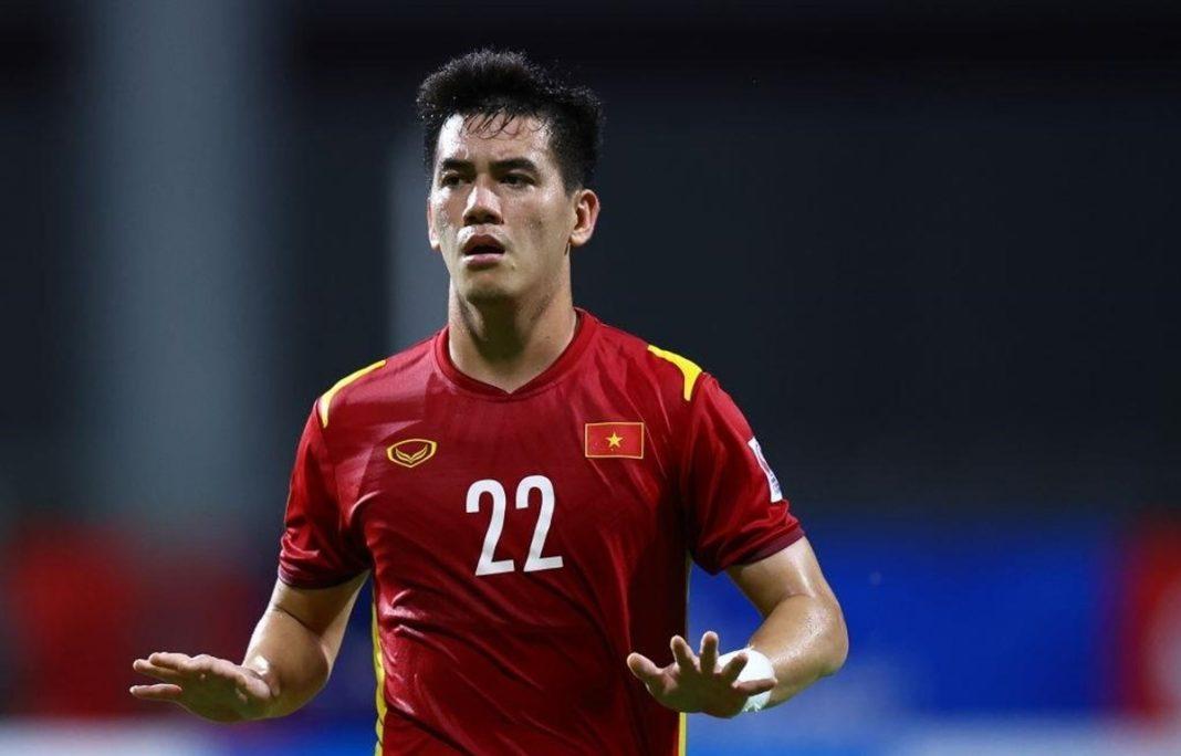 Tiến Linh được đề cử Quả Bóng Vàng châu Á 2022